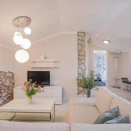 Lina Апартаменты