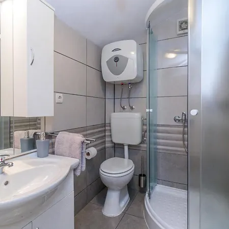 Апартаменты Lina