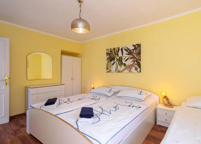 Appartement Lina Vrh (Krk)