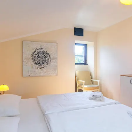 Lina Apartman Vrh