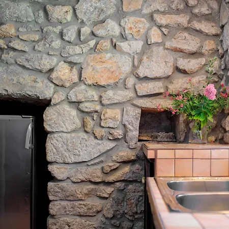 Apartman Lina *