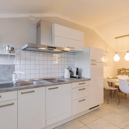 Lina Apartment