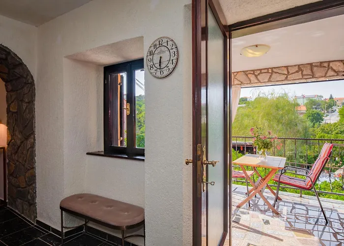 Apartament Lina Vrh (Krk)